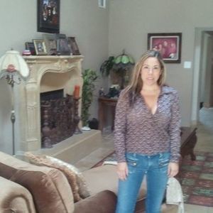 Meet your Posher, Denise